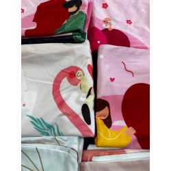 Love sign throw pillows cover.